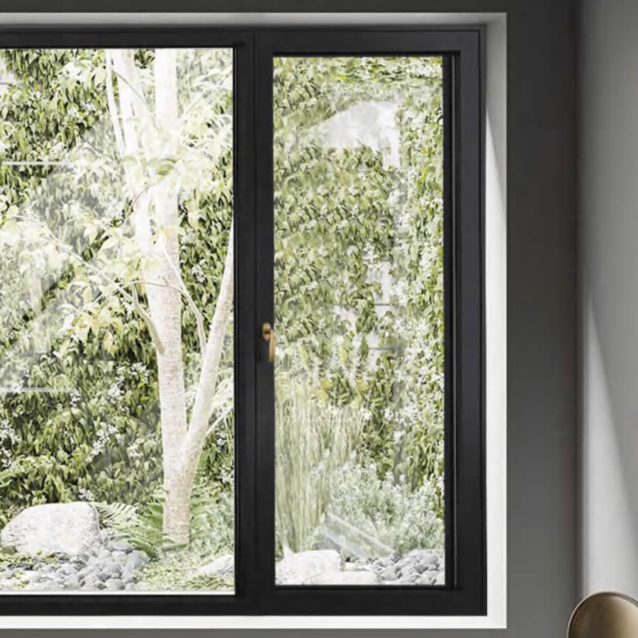 113 ARMOR-GEKLÄMMERTES FENSTER